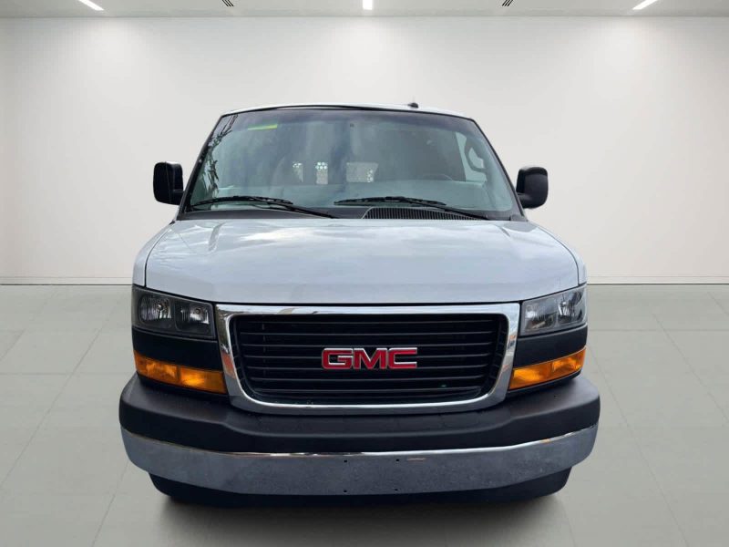 2021 GMC Savana