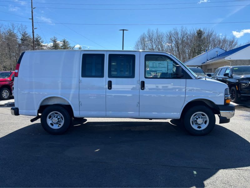 2025 Chevrolet Express 2025 Chevrolet Express