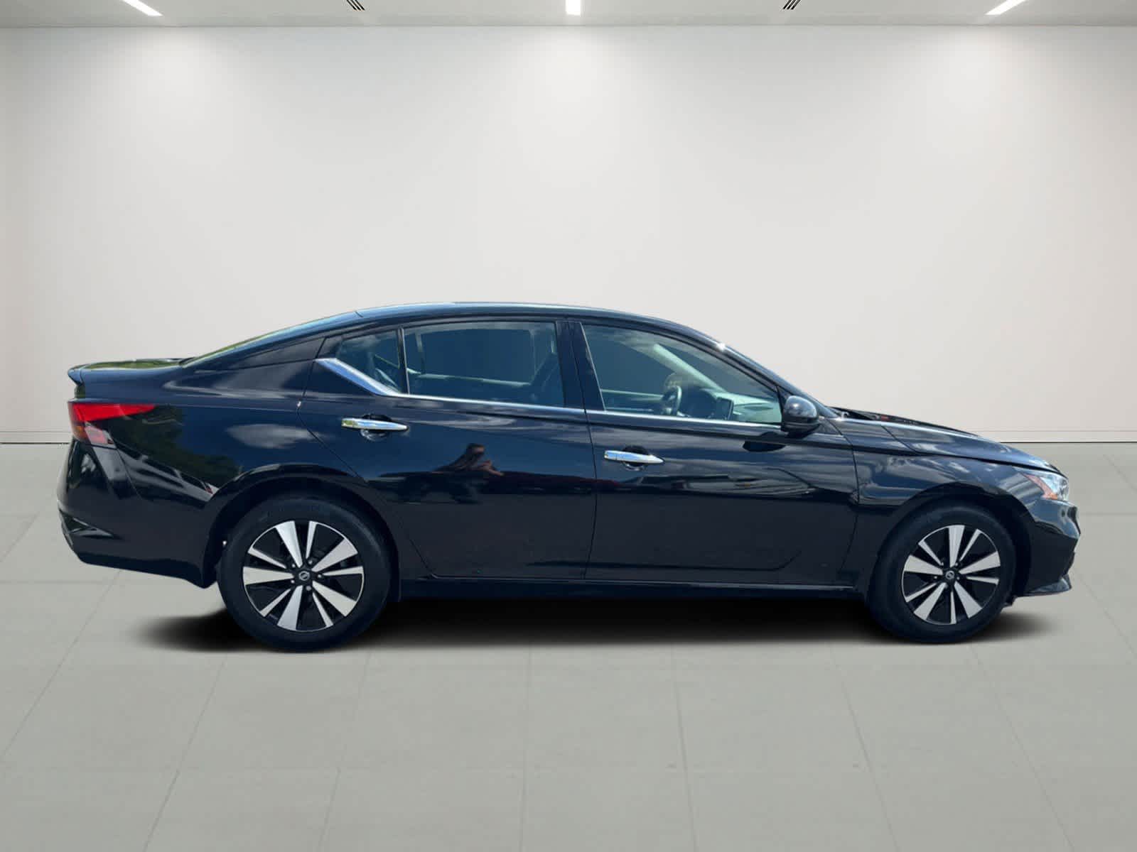 2022-Nissan-stk-3 2022-Nissan-stk-3