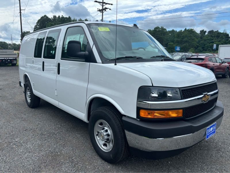 2025 Chevrolet Express Cargo Van