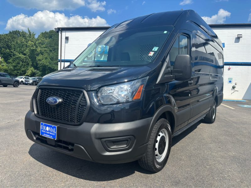 2023 Ford Transit Cargo Van