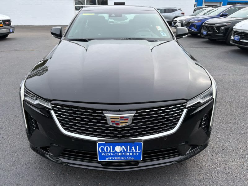 2025 Cadillac CT4